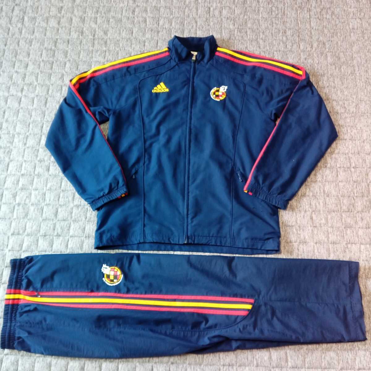 adidas スペイン代表 2010 セットアップ 上下 プレゼンテーション