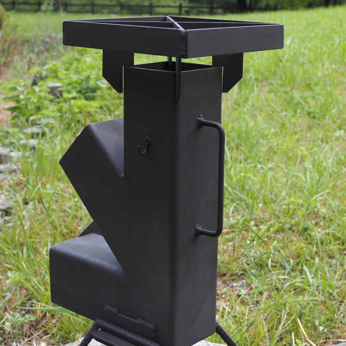 ハイクオリティ ロケットストーブ アウトドア用品 焚き火ソロキャンプ_3