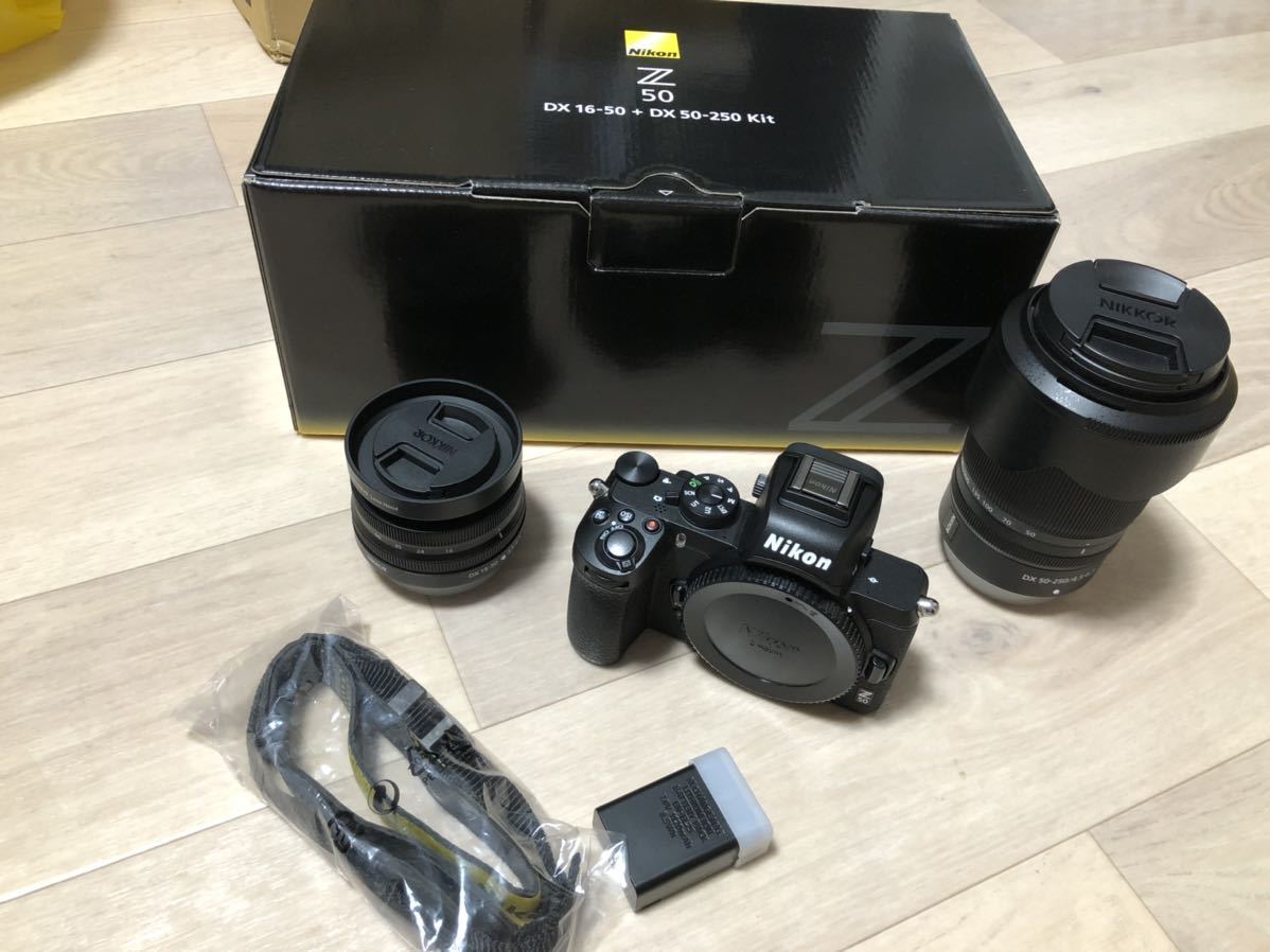 Nikon Z50 ダブルズームキット おまけレンズ、カメラバッグ付き 【公式