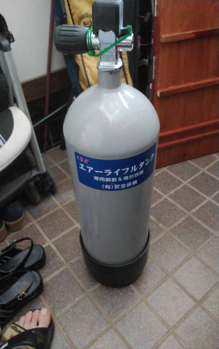 正規品，人気SALE 安全装備エアータンク300気圧 ケース付き 空気銃 エアーライフル スキューバダイビング(エアガン)｜売買されたオークション情報、yahooの商品情報をアーカイブ公開 - オークファン エアガン