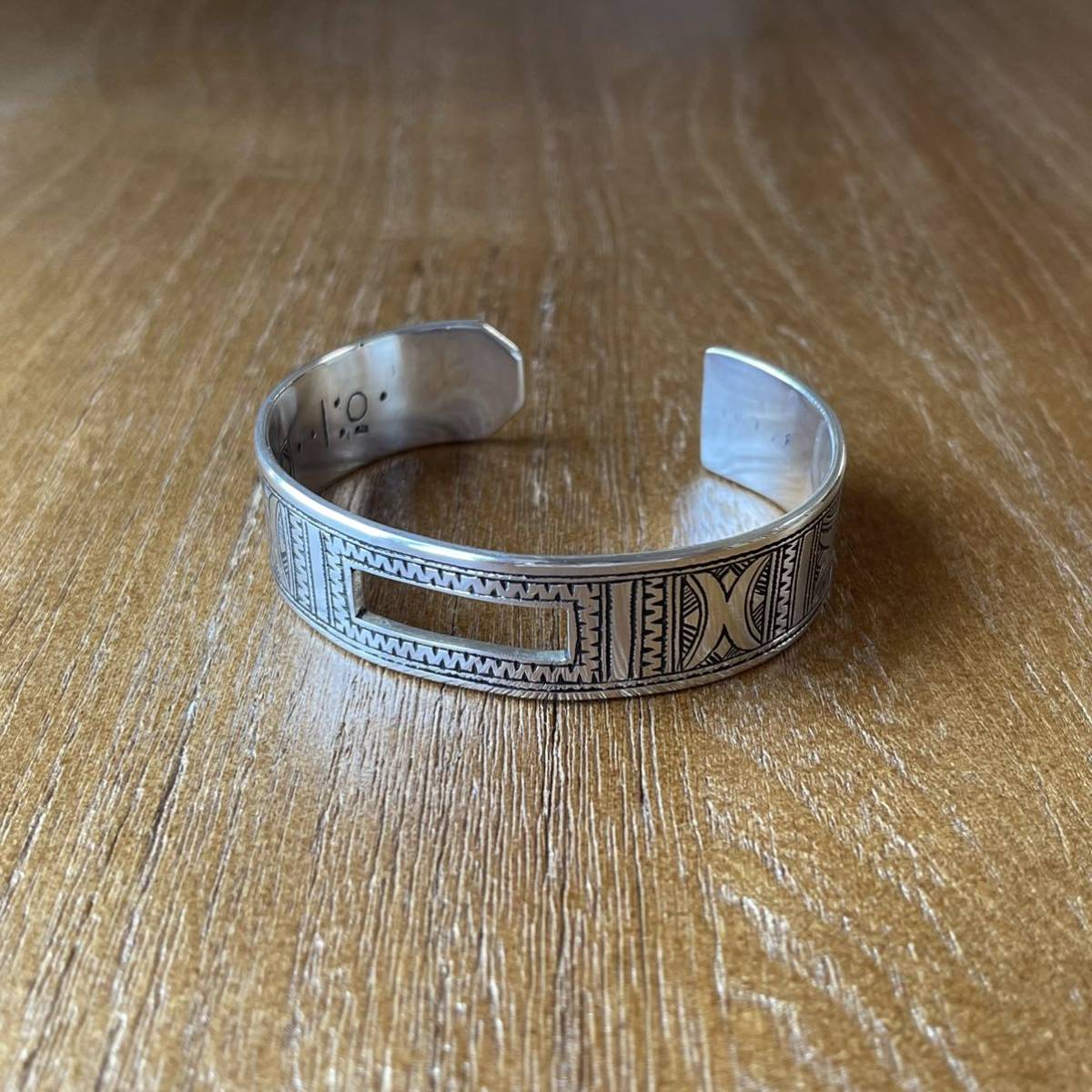 「極美品/希少」バングル トゥアレグ ブレスレッド シルバーバングル インディアンジュエリー ナバホ エルメス Hermes ADAWAT'N TUAREG