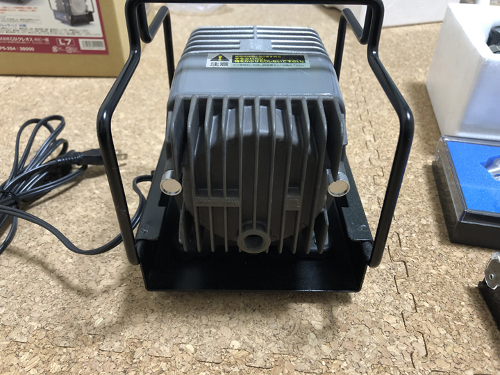 Mr.リニアコンプレッサーL5 中古 Mr.リニアコンプレッサーL5中古 動作確認済 MR 【公式通販】