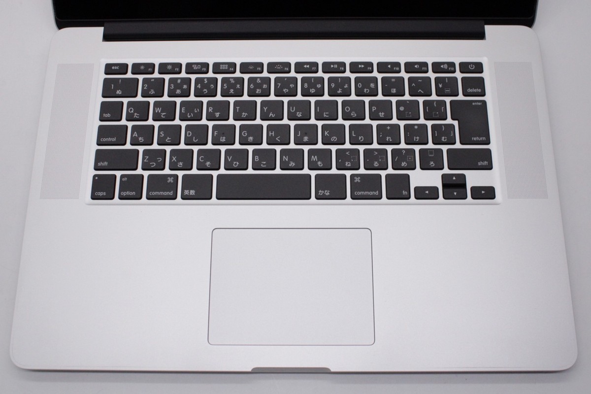 激安大特価 【解像度高・大画面】Apple / MacBook Pro A1398(Retina.15-inch,Mid2015)/core i7-2.2GHz/メモリ:16GB/SSD:256GB:充放電回:18