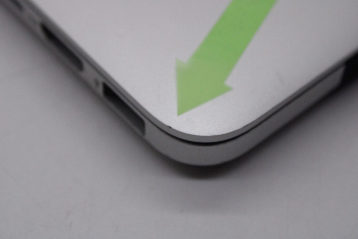 激安大特価 【解像度高・大画面】Apple / MacBook Pro A1398(Retina.15-inch,Mid2015)/core i7-2.2GHz/メモリ:16GB/SSD:256GB:充放電回:18