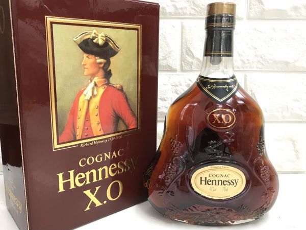 未開栓 保管品 COGNAC Hennessy X.O コニャック ヘネシー クリアボトル 金キャップ 40% 700ml 古酒 酒 fah 9KM204