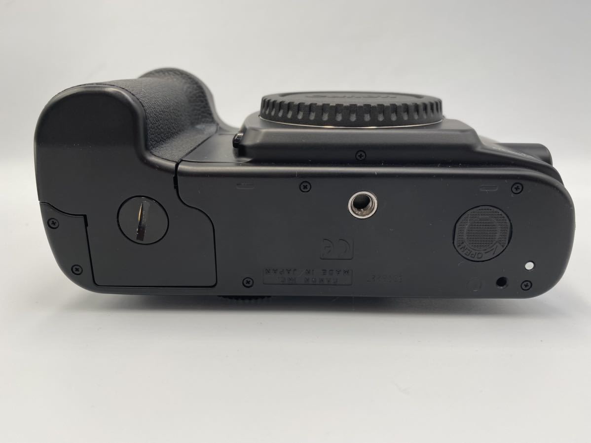 ジャンクキャノン Canon EOS 3 フィルムカメラ 一眼レフ BATTERY