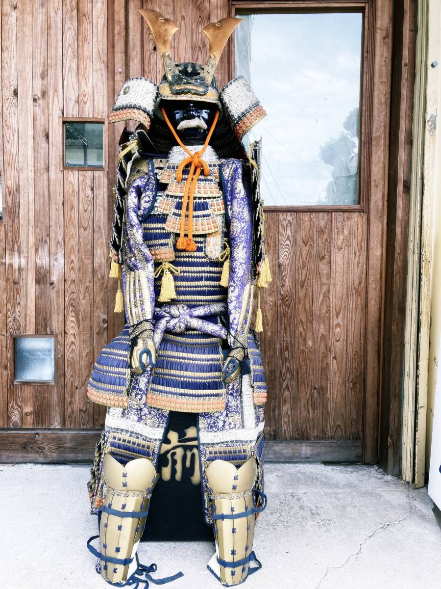 人気，2026 正平六年六月一日 室町時代 甲冑一式 等身大 正平6年 鎧 兜 武将 武者 武士 面頬 籠手 鎧櫃付 古美術品 時代武具 本小礼大鎧紺(甲冑（兜、鎧）)｜売買されたオークション情報、yahooの商品情 甲冑（兜、鎧）