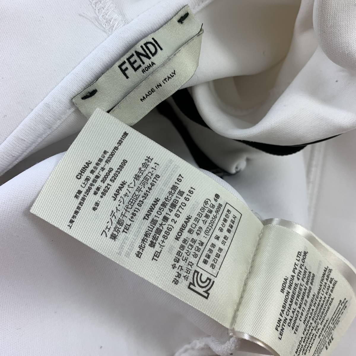 【美品】FENDI フェンディ モンスター アイ ポンディング ジップ パーカー size S ホログラム付 真贋済 正規品 フェンディ」100周年記念コレクション シグネチャー\u201cモンスター アイ アイズ」が再び！愛らしい\u201c目\u201dモチーフをあしらっ FENDI（フェンディ）」がカプセルコレクション「FENDI Eyes
