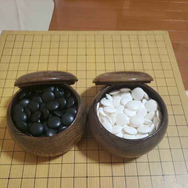 囲碁 蛤碁石 那智黒 30号 碁石 木製碁笥 黒182個 | 碁石・碁笥