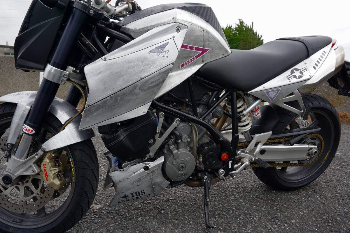 0 DUKE KTM 台数限定!23万円のアクラポビッチサイレンサー DUKE⁄KTM 