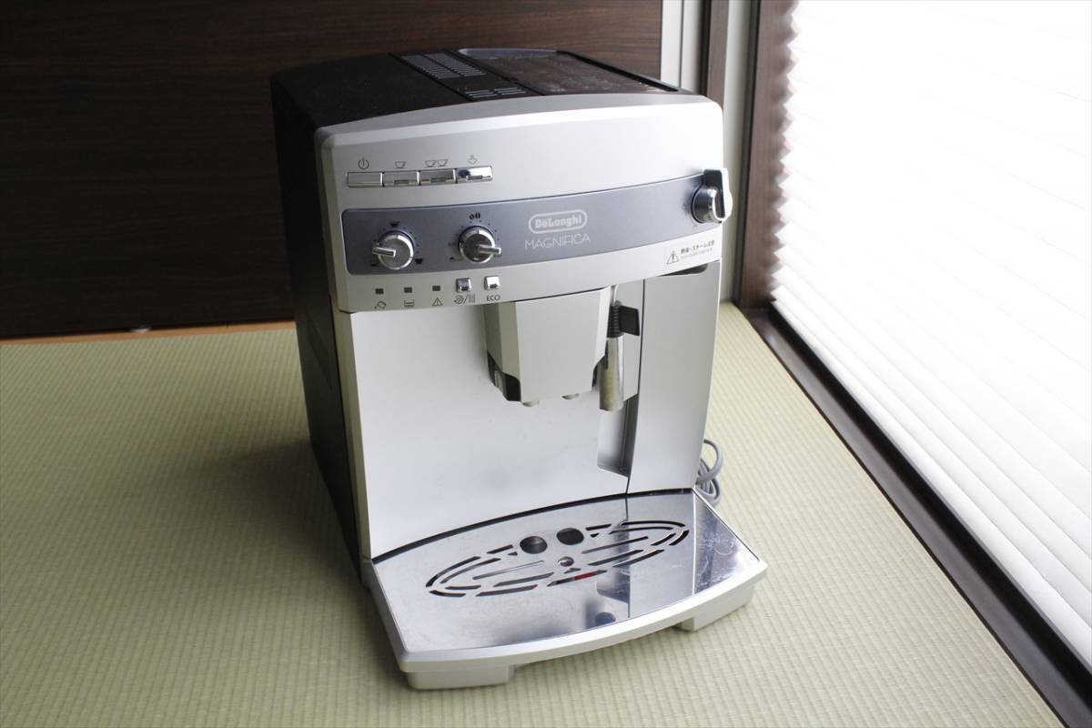 マグニフィカ デロンギ デロンギ「マグニフィカ ESAM03110」で家カフェ 
