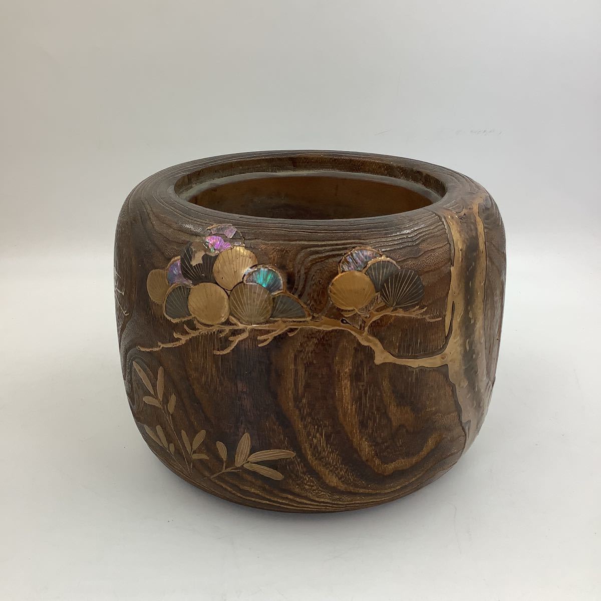 MOA美術館 MUSEUM Gold 明治の蒔絵 with 井上涼 – OF MOA 末広 蒔絵 