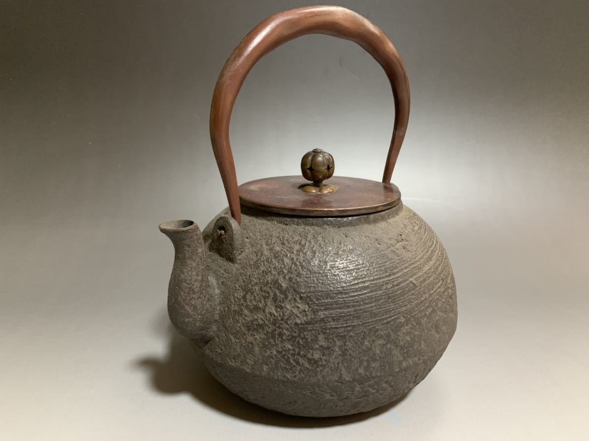 明治工芸？【唐銅薄端細密彫刻】鬼面5足花器 高さ31cm 重さ約7Kg