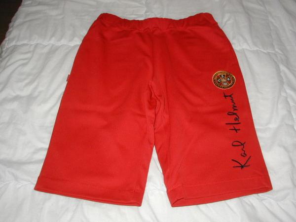 カールヘルム　ショートパンツ（赤色）　新品　Lサイズ