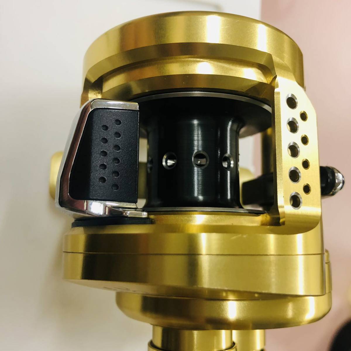シマノカルカッタコンクエスト 200HG シマノ(SHIMANO) 200HG コン