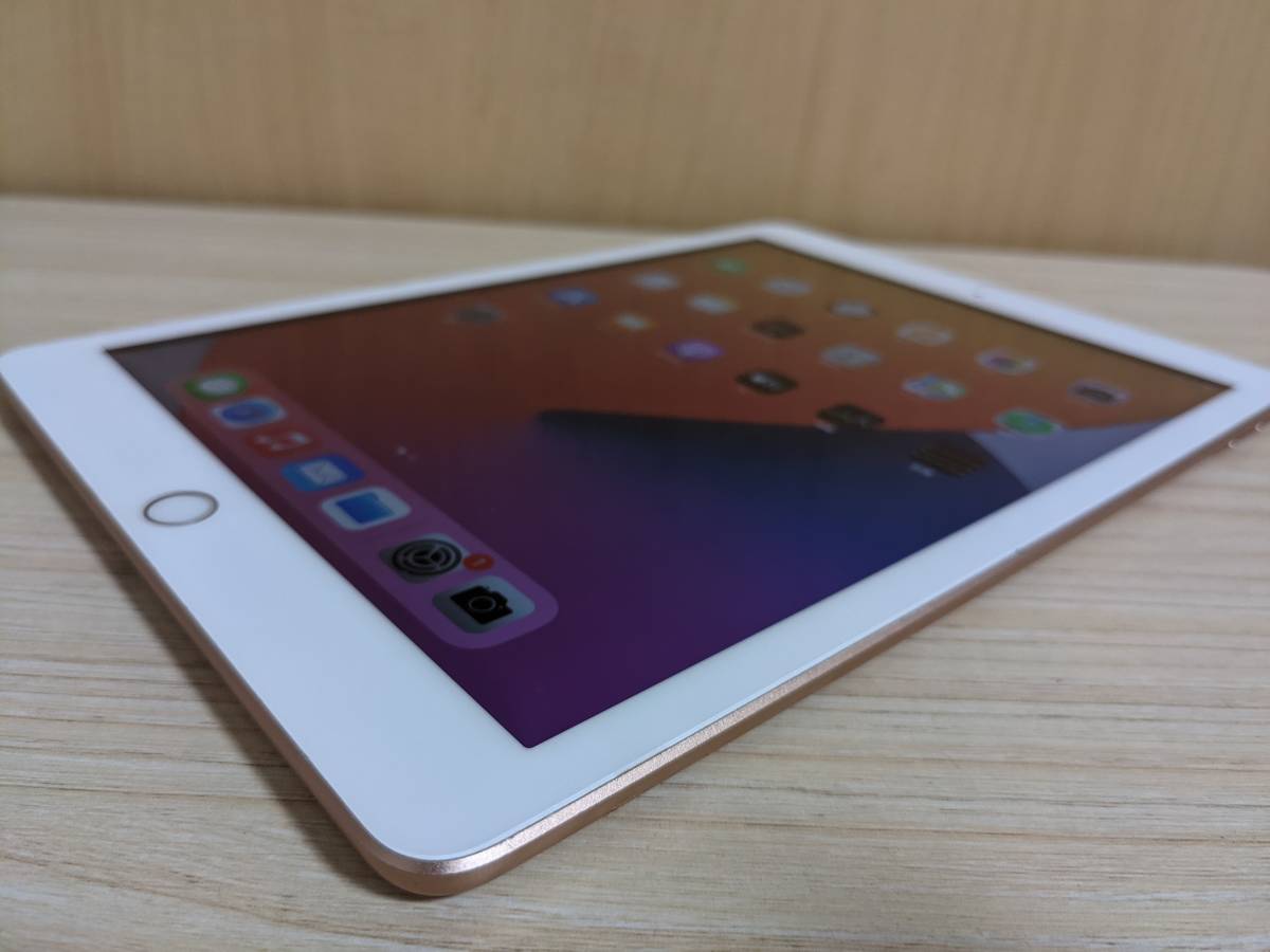 iPad6世代32G Wi-Fiとsim docomo BT83％ gold iPad6世代32G Wi-Fi
