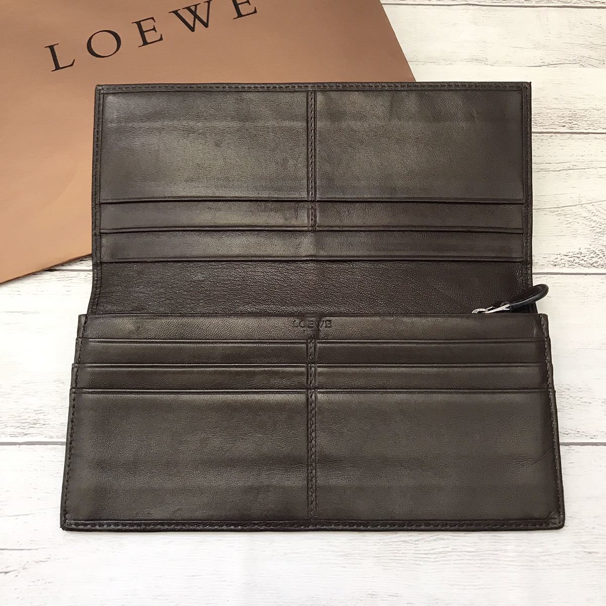 美品】LOEWE ロエベ メンズ レディース 長財布 革財布 お札入れ 