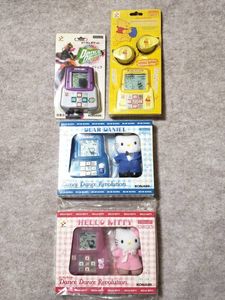 素敵な 希少 ビーマニポケット ハローキティ 携帯用ゲーム本体