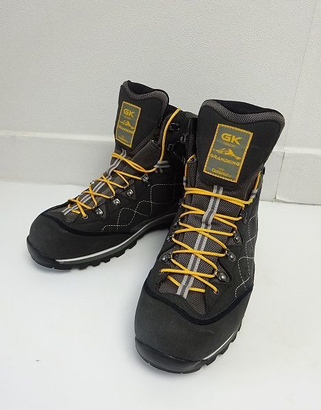 【最新作，正規品】 CARAVAN Grandking キャラバン グランドキング ゴアテックス トレッキング GK83-2 アウトドア ブーツ 27.5cm チャコールグレー(27.5cm)｜売買されたオークション情報、yahooの商品情報をアーカイブ公開 27.5cm