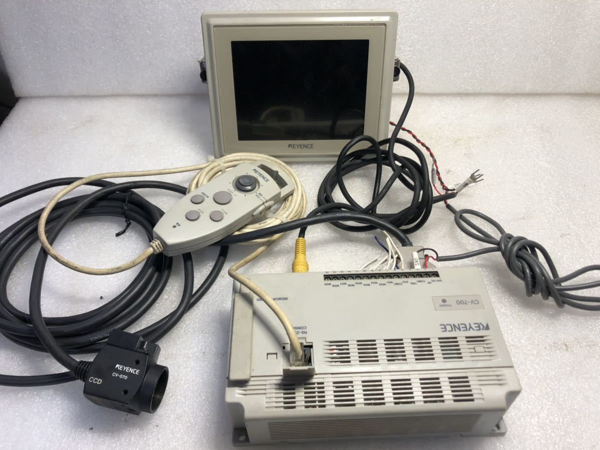 中古　キーエンス　カメラコントローラー KEYENCE CV-700 画像センサーコントローラー CV-M30 液晶モニター CV