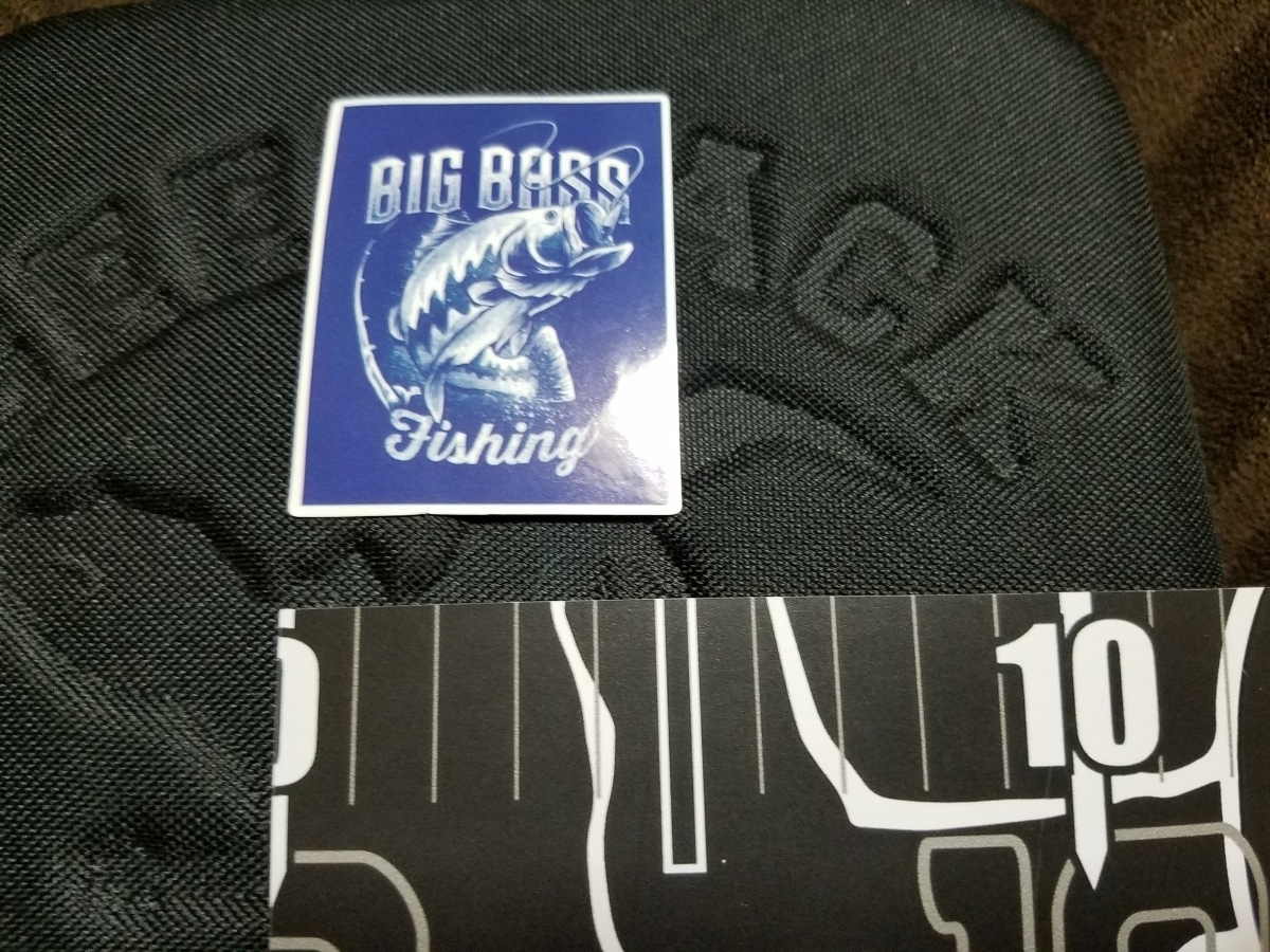 ステッカー Big Bass Fishing ブラックバス バス釣り 品 Size 縦約7cm 横約5cm 普通郵便発送 送料84円 アクセサリー 売買されたオークション情報 Yahooの商品情報をアーカイブ公開 オークファン Aucfan Com