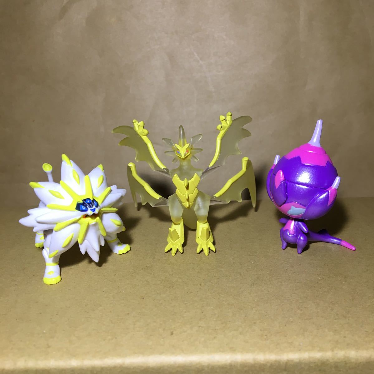 ポケモン モンコレ ポケデルゼ ウルトラDXセット ベベノム ソルガレオ 