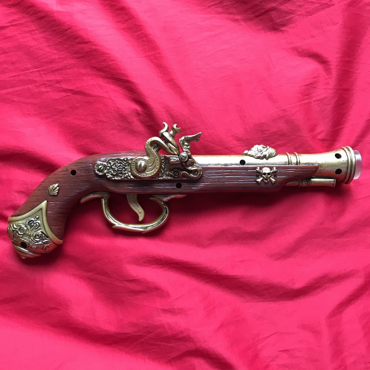 即決ディズニーランド パイレーツオブカリビアン カリブの海賊 銃