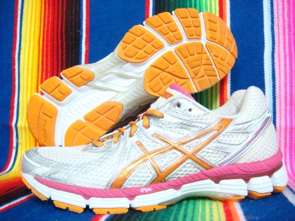 状態良好 Asics Gt 00 アシックス 23cm レディース ランニングシューズ 靴 S2175 23 0cm 売買されたオークション情報 Yahooの商品情報をアーカイブ公開 オークファン Aucfan Com