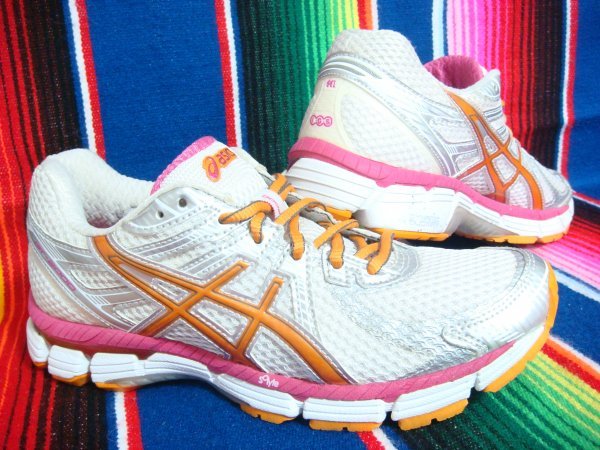 状態良好 Asics Gt 00 アシックス 23cm レディース ランニングシューズ 靴 S2175 23 0cm 売買されたオークション情報 Yahooの商品情報をアーカイブ公開 オークファン Aucfan Com