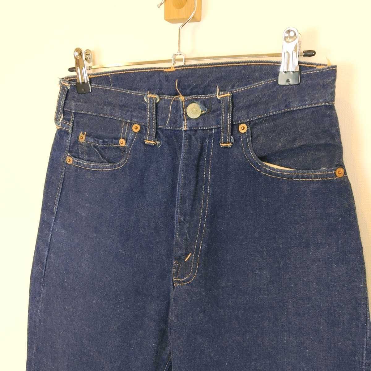 極美品 Levi