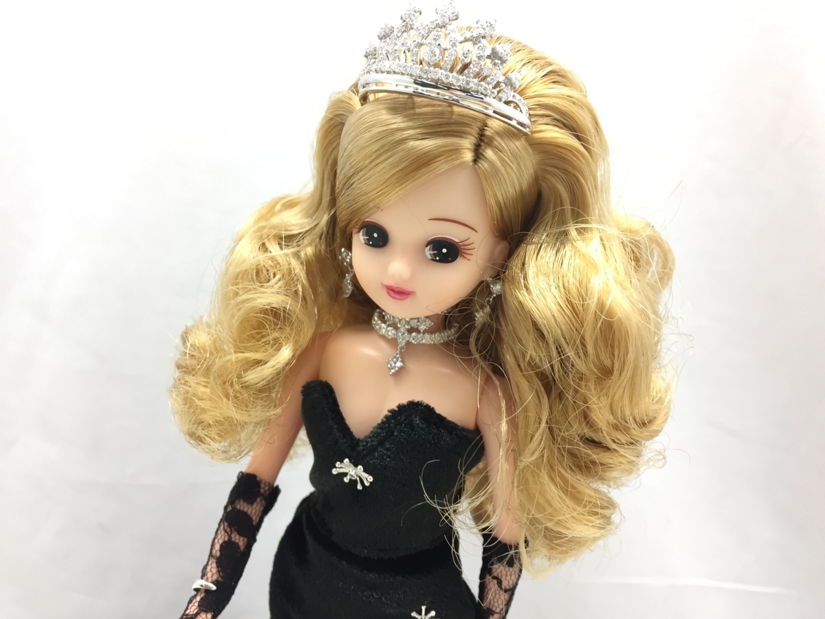 10w6195】100体限定 タカラトミー ダイヤモンドリカちゃん シリアルNO 