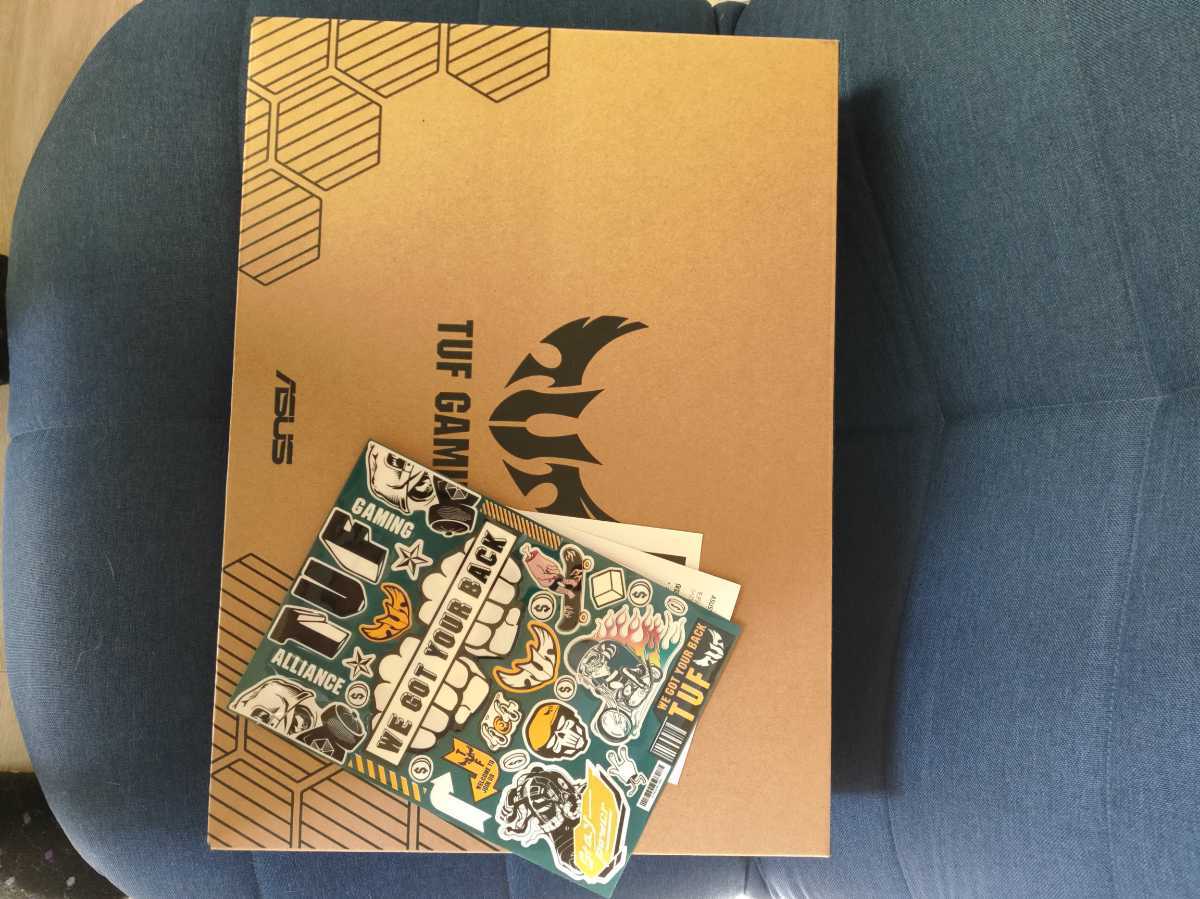 ASUS ゲーミングノートパソコン TUF Gaming A15 FA506IU(Ryzen 7 4800H/GTX1660Ti/16GB・SSD 512GB/15.6インチ/FHD1920×1080　美品_4