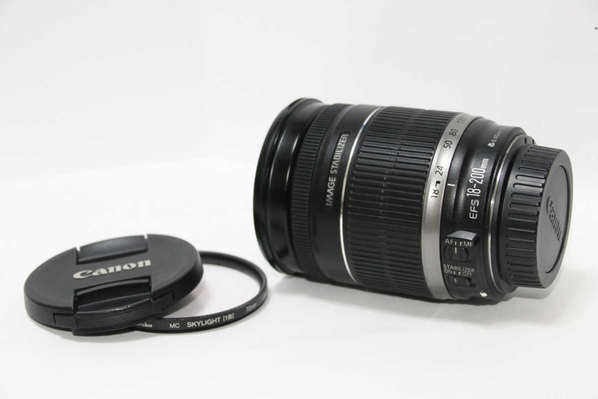 IS Canon EF-S 18-200mm F3.5-5.6 f⁄3.5-5.6 - Review EF-S18-