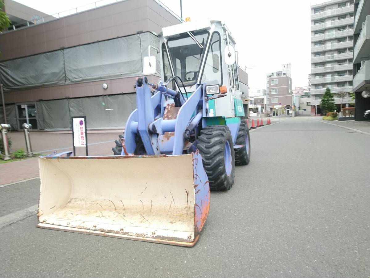札幌 ジョブサン タイヤショベル ディーゼル 4WD ボブキャット 除雪 排 