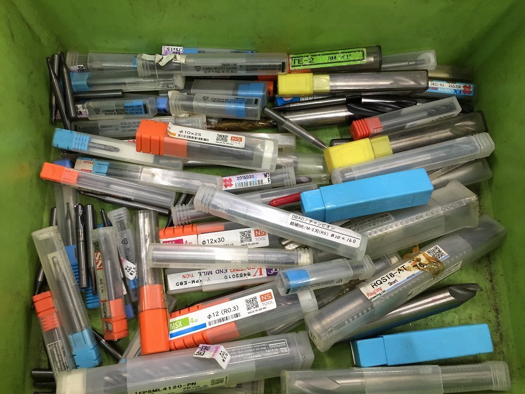 09-516 ★AM 工具 金属加工 ドリル エンドミル 替刃 機械部品 まとめ売り 多数セット 中古