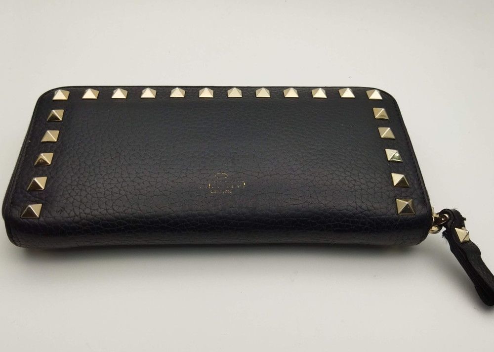 VALENTINO GARAVANI ヴァレンティノ ガラヴァーニ　長財布　ロックスタッズ ラウンドファスナー レザー　ブラック◆3115/登呂店