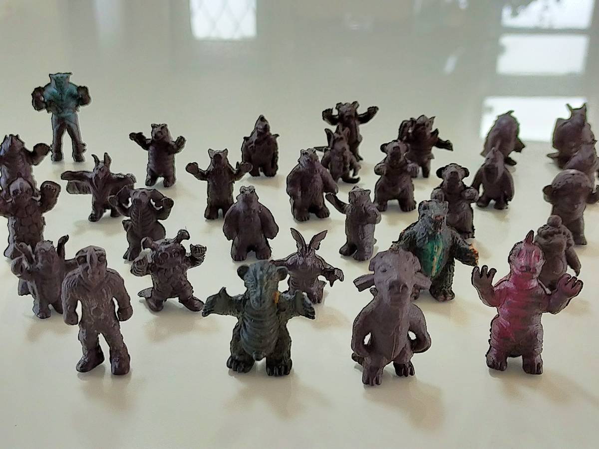 怪獣消しゴム 円谷プロ ポピー怪獣消しゴム 大量 まとめて 磁石 