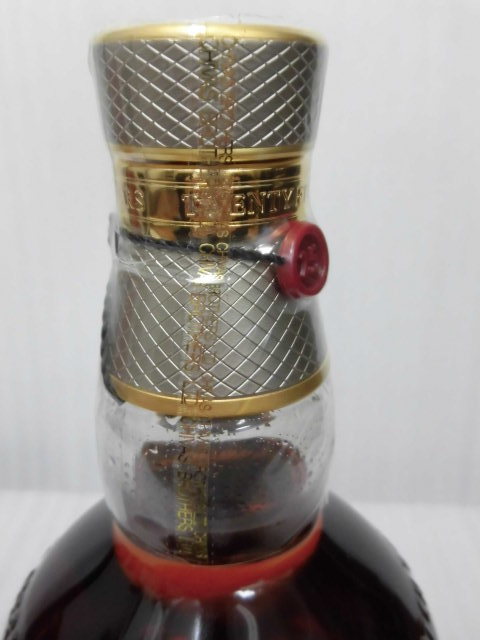 未開栓 シーバスリーガル 25年 700ml 40% 箱付き 冊子付き CHIVAS