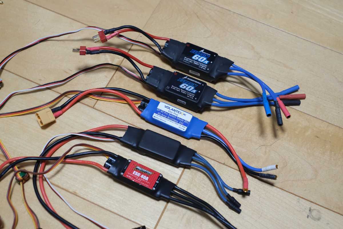 飛行機用　ESC ブラシレスアンプ　多数