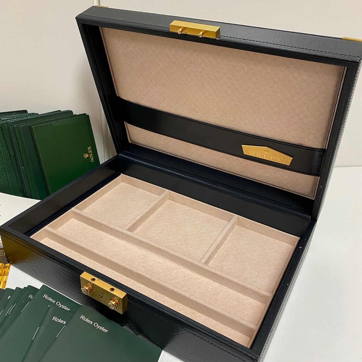 ROLEX外箱　内箱 ロレックスの箱や付属品を歴代から最新まで一挙紹介！ | GINZA RASIN
