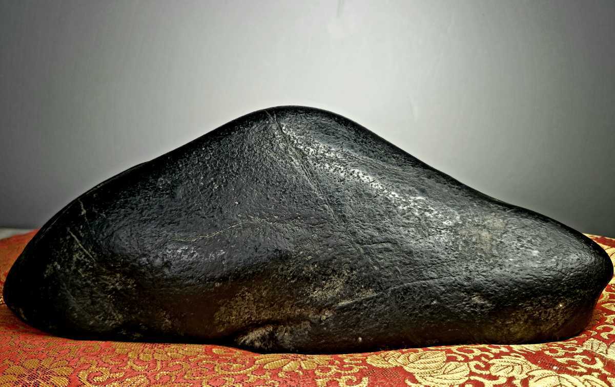 信濃美術石博物館】水石 盆栽 骨董 瀬田川真黒石 ウブ 横27×高10(cm