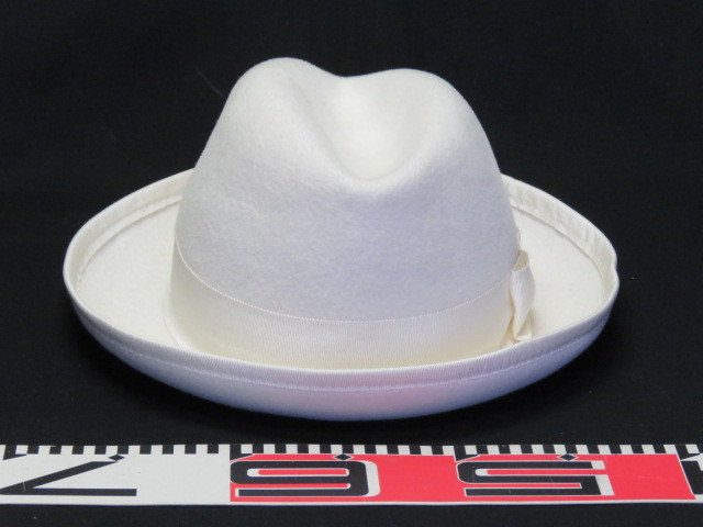 【非売品】昭和レトロ 当時物 帽子　ハット　コレクション 古い 中折れ帽 白/昭和レトロ アンティーク ビンテージ ホンブルグ