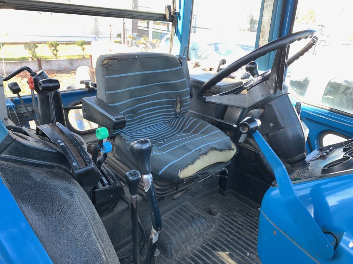 帯広発☆FORD！トラクター！型番　APL-335！4WD！エンジン始動OK！_4