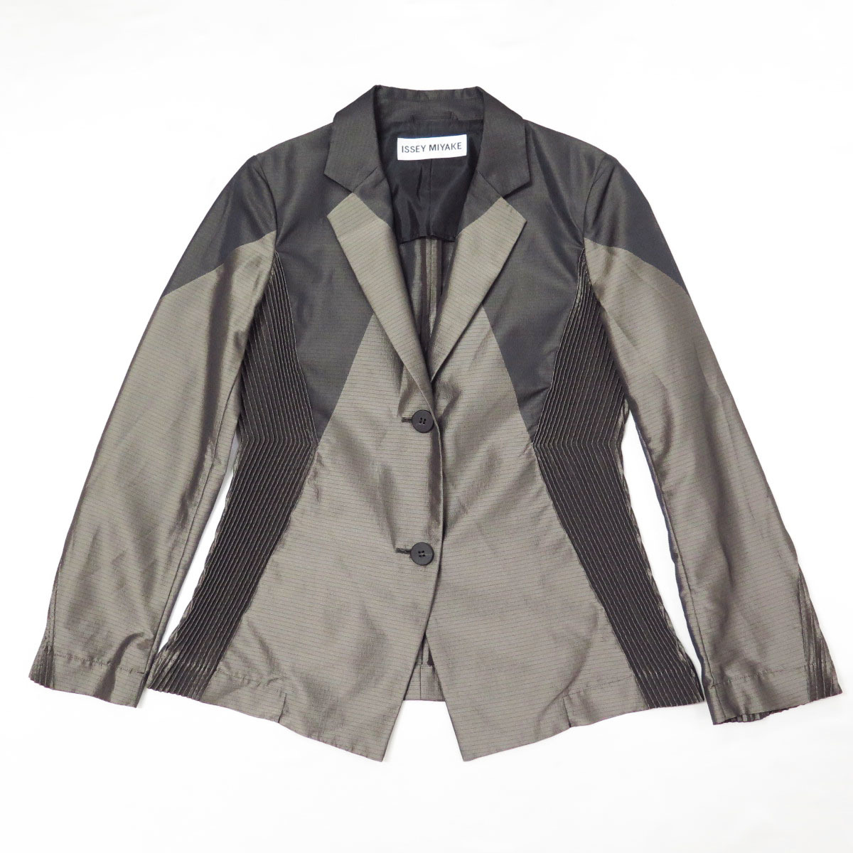 ISSEY MIYAKE 3D Steam Stretch Pleated Deformed Long tailored jacket IM92-FD508 white 2