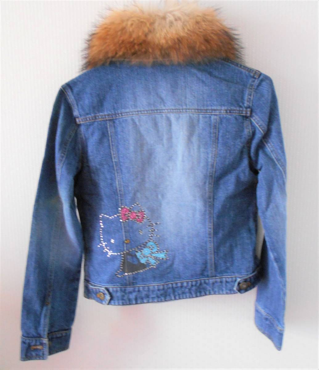 新品】40％オフ ハローキティ― ファー付きデニムジャケット Mサイズ 