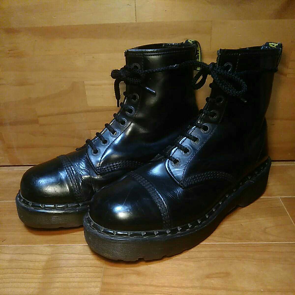 貴重 入手困難 英国製 ドクターマーチン Dr.Martens 8ホールブーツ