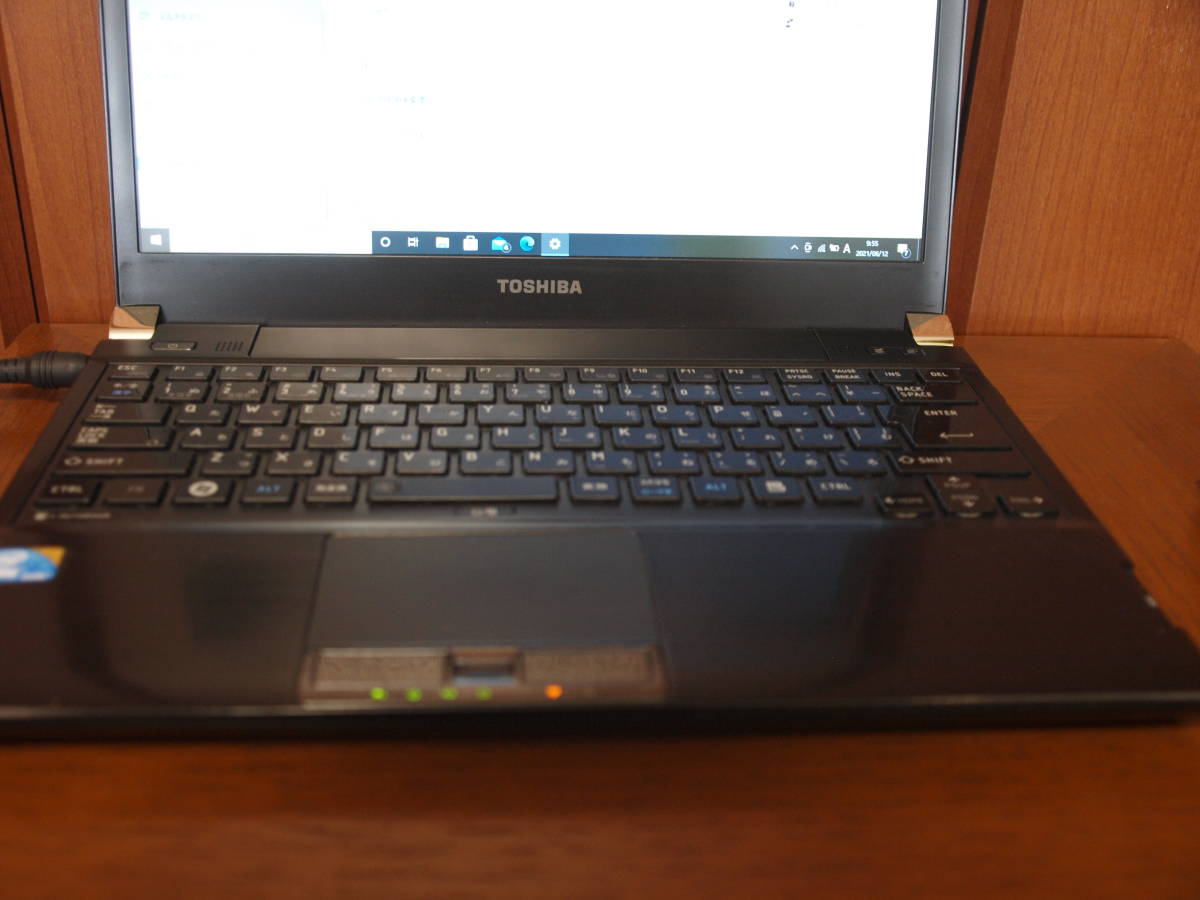 東芝 Dynabook RX3 TM226Y/3HD intel CORE Corei3 Windows10 dynabook