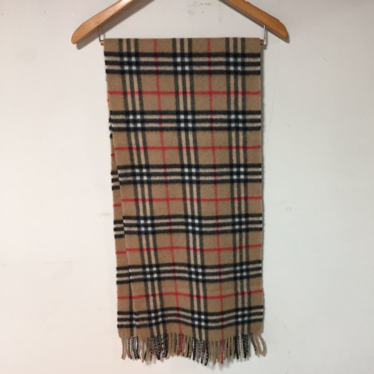 ベージュ マフラー バーバリー (カシミヤ100％） 英国製 burberryの