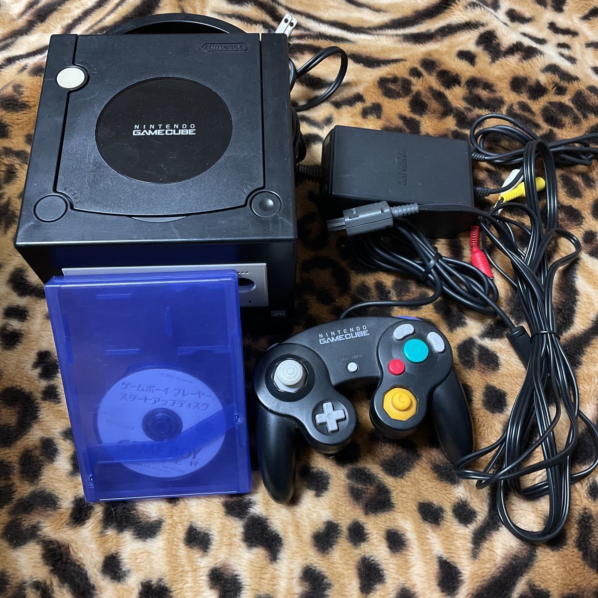 人気セール ゲームキューブ本体 ゲームボーイプレイヤー スタートアップディスク コントローラー アダプター AVケーブル付き 同梱歓迎(本体)｜売買されたオークション情報、yahooの商品情報をアーカイ 本体
