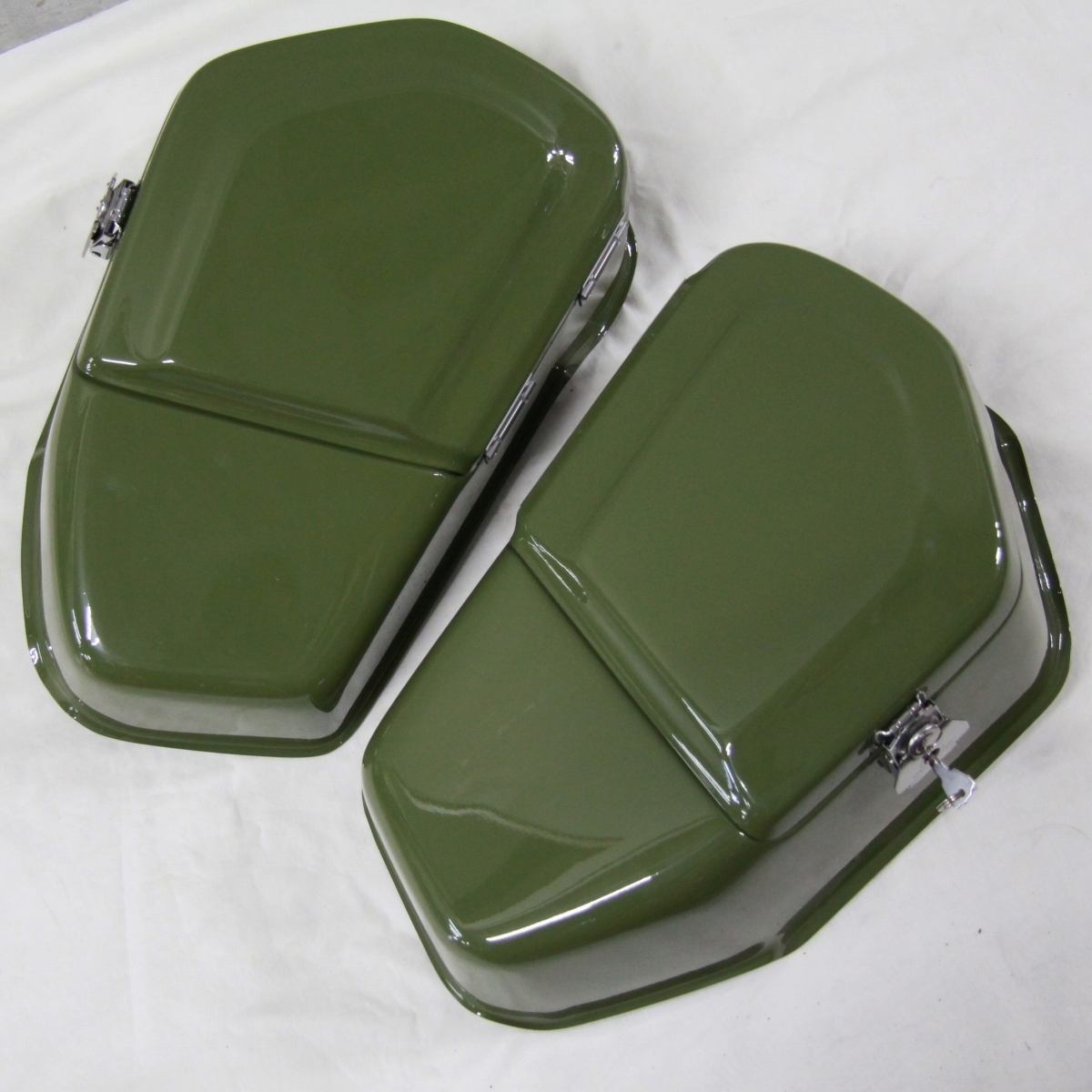 クロスカブ用 フロントサイドボックス（左右セット） 配達 DELIBOX 